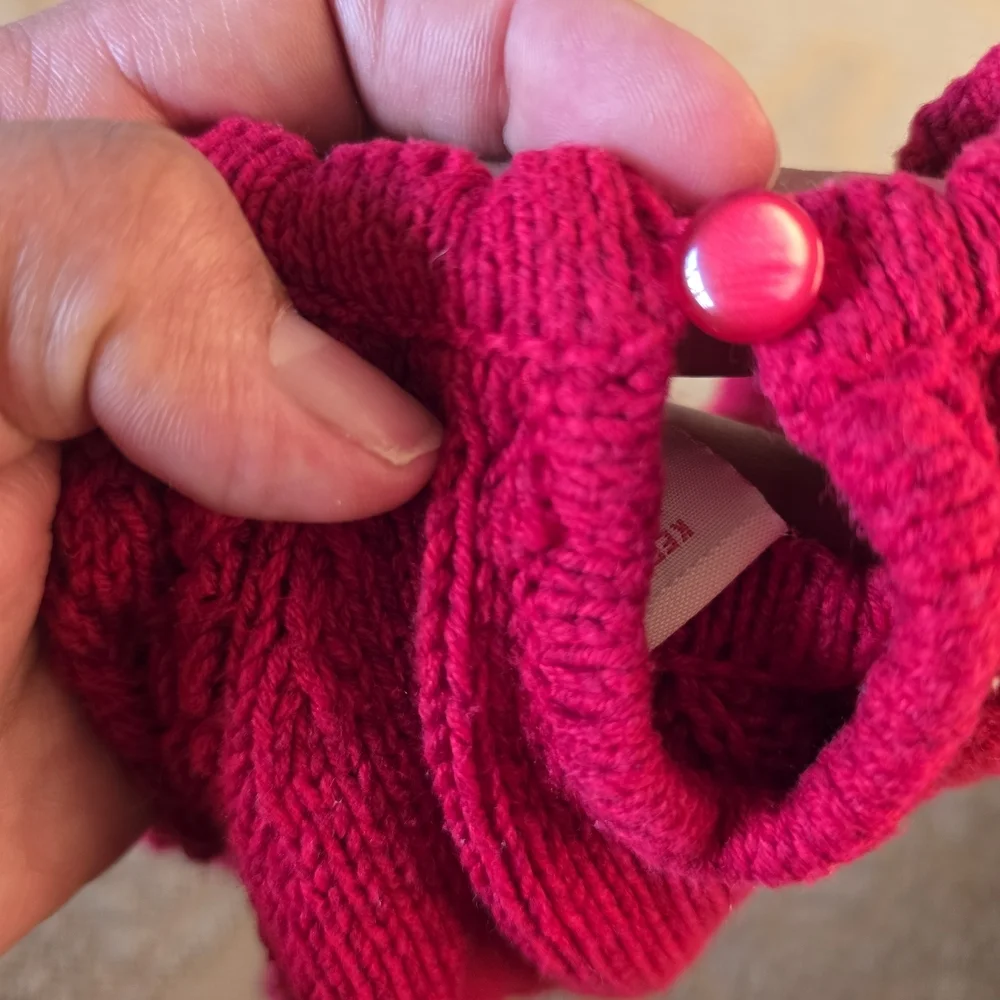 Cynthia Rowley soft cable